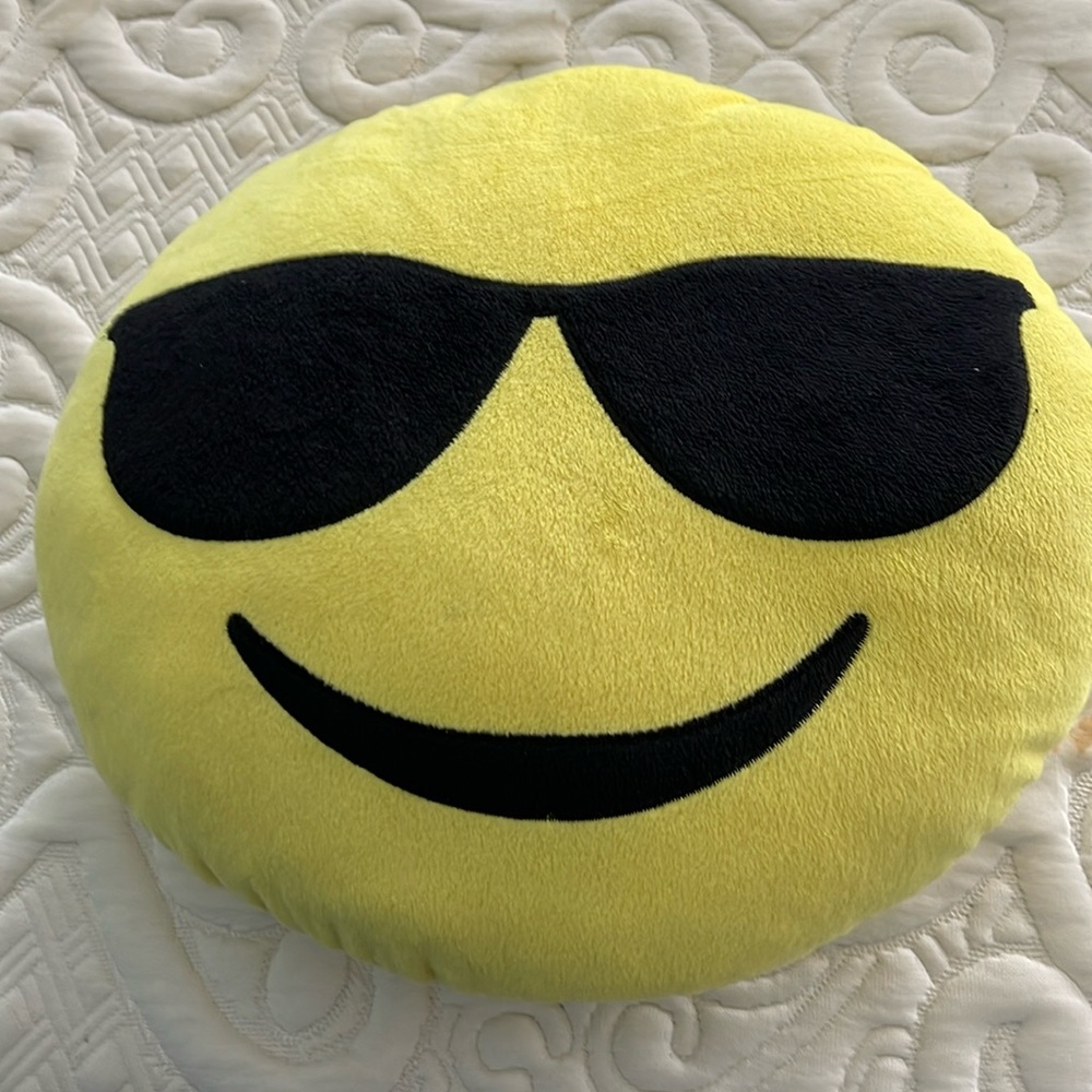 Smile pillow